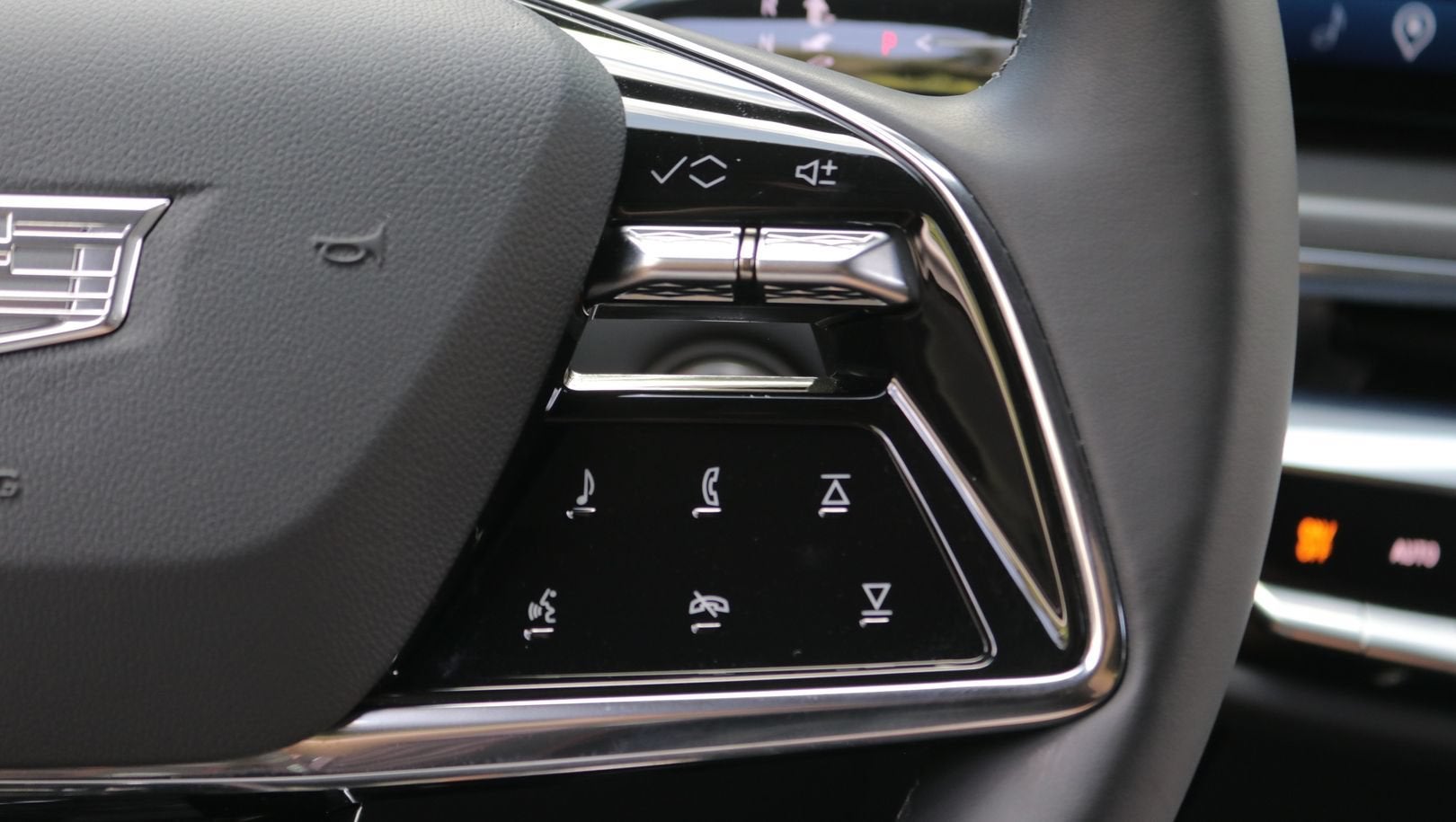 2024 Cadillac LYRIQ Tech