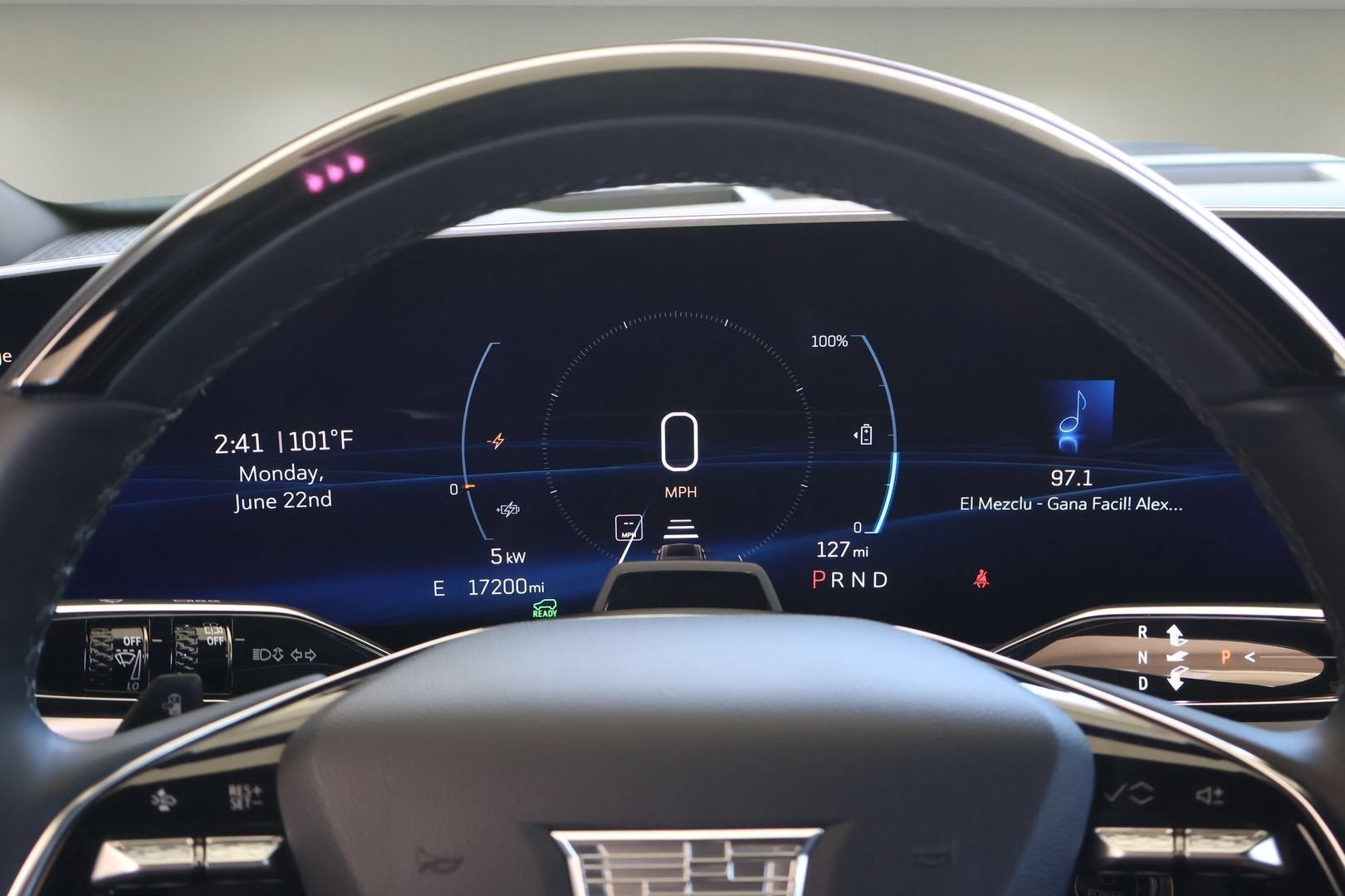 2023 Cadillac LYRIQ Luxury