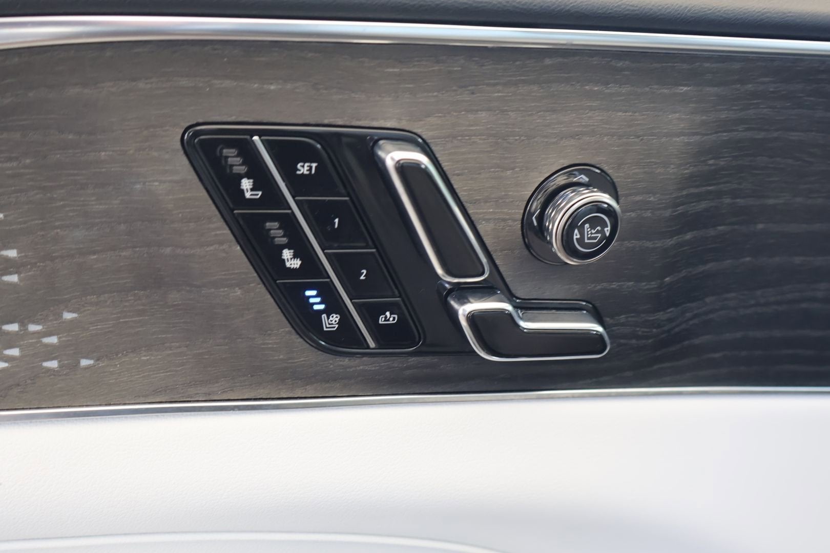 2023 Cadillac LYRIQ Luxury
