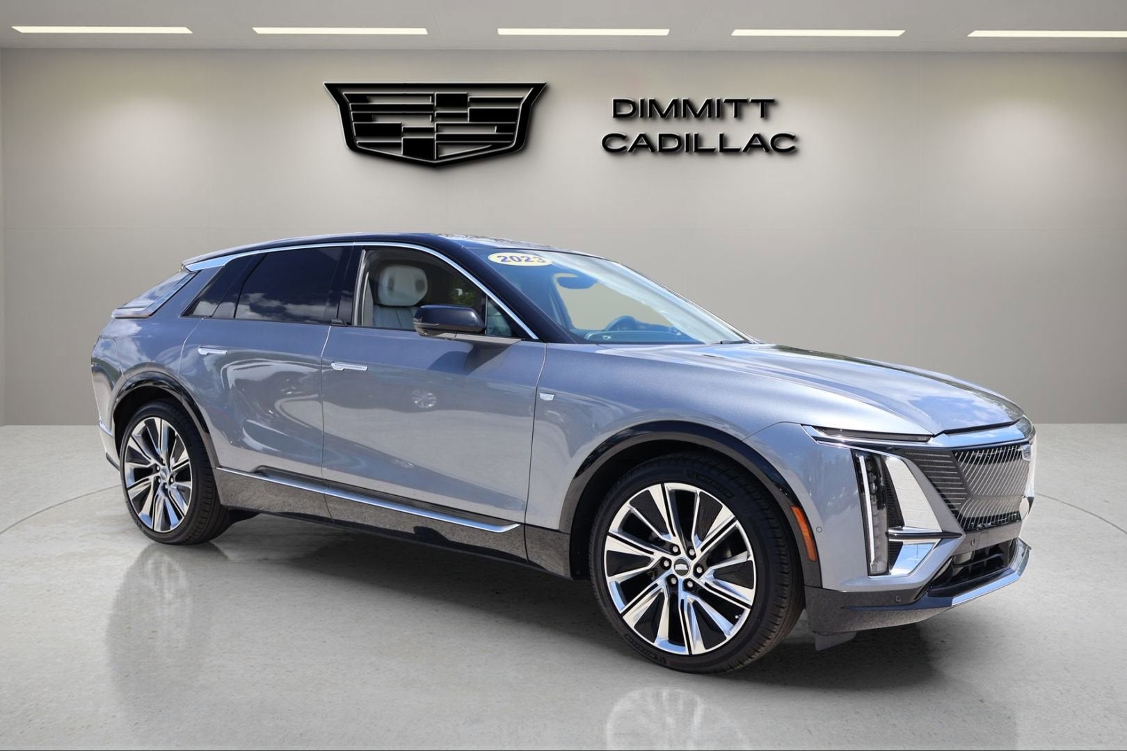 2023 Cadillac LYRIQ Luxury