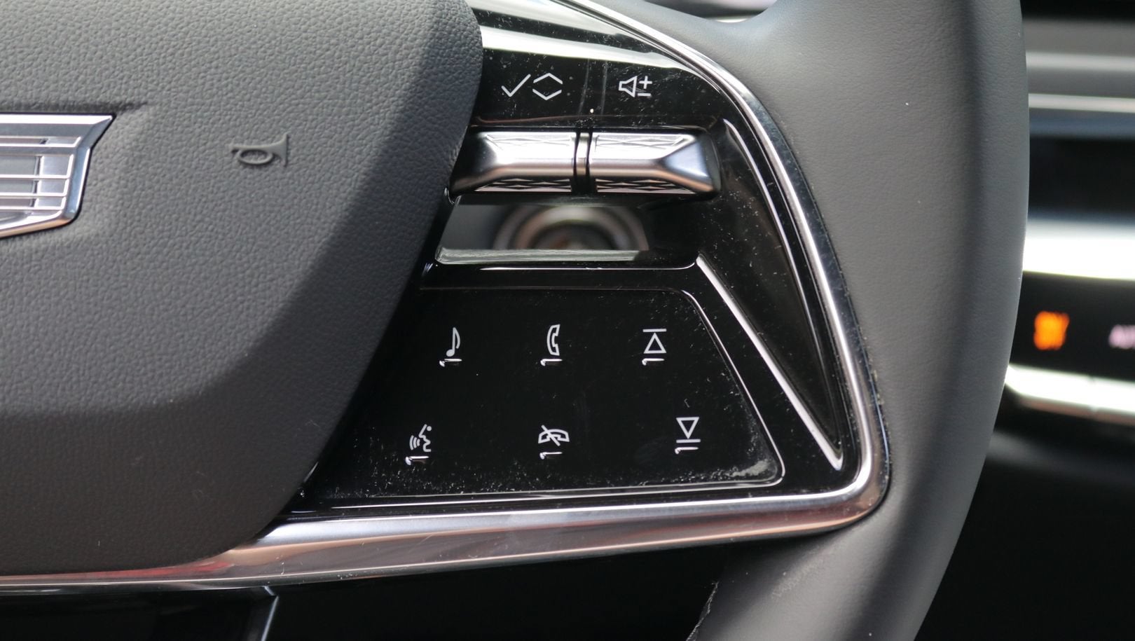 2024 Cadillac LYRIQ Tech