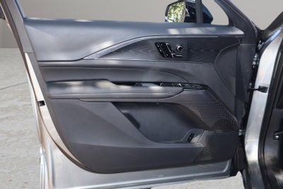 2025 Cadillac LYRIQ Luxury 1