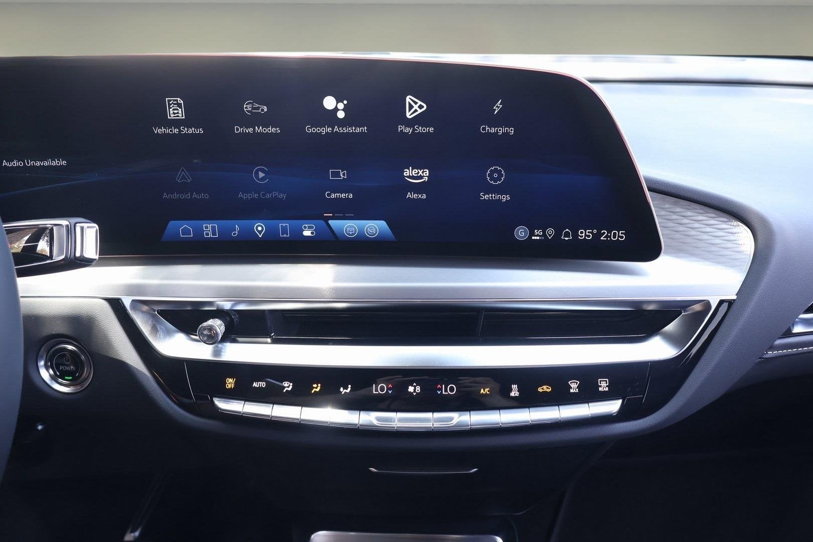 2025 Cadillac LYRIQ Luxury 1