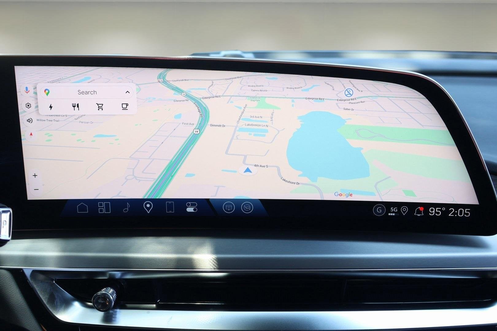 2025 Cadillac LYRIQ Luxury 1