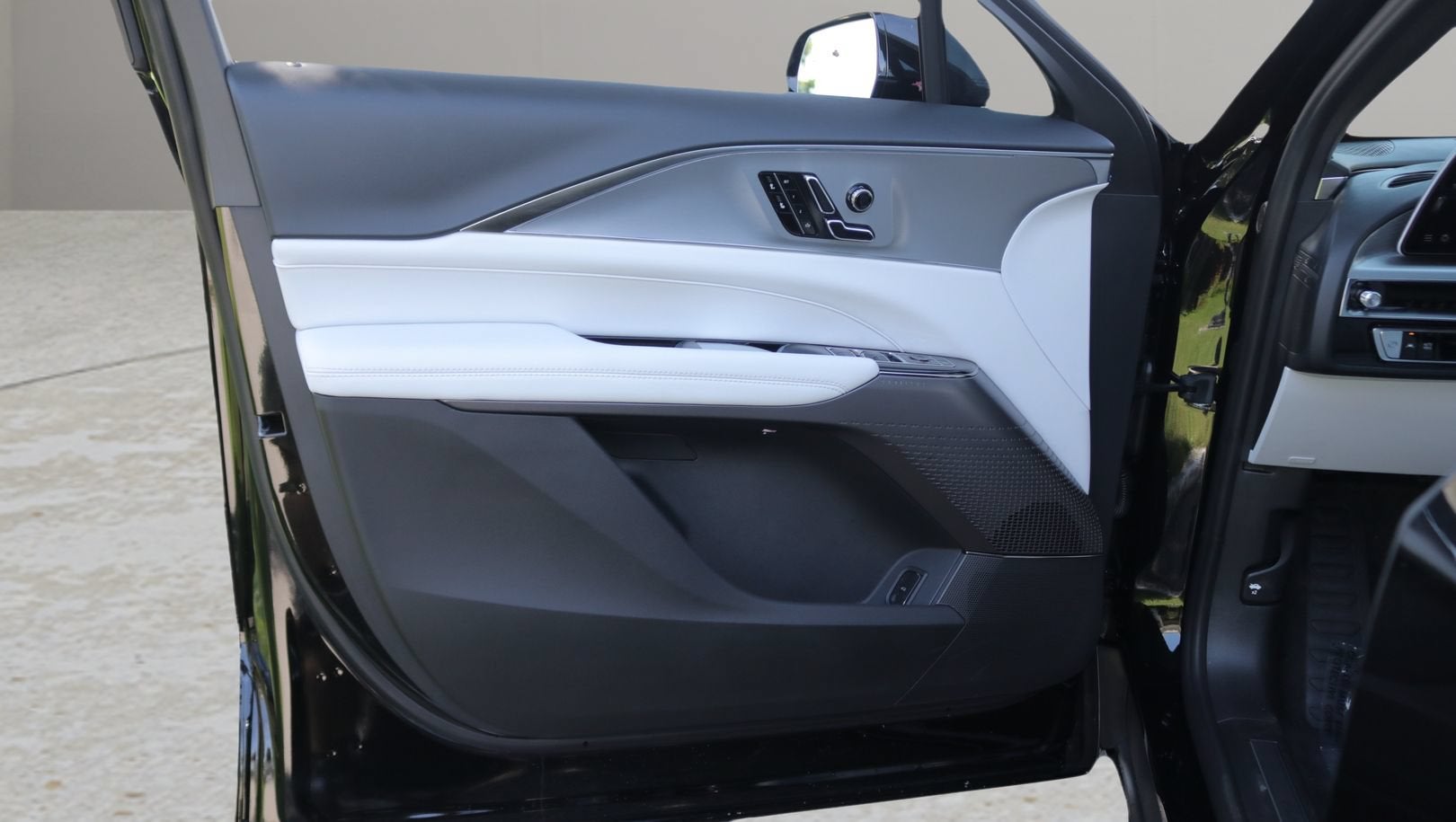 2027 Cadillac LYRIQ Luxury