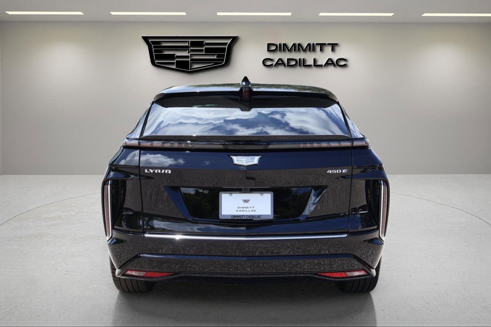 2025 Cadillac LYRIQ Luxury 1