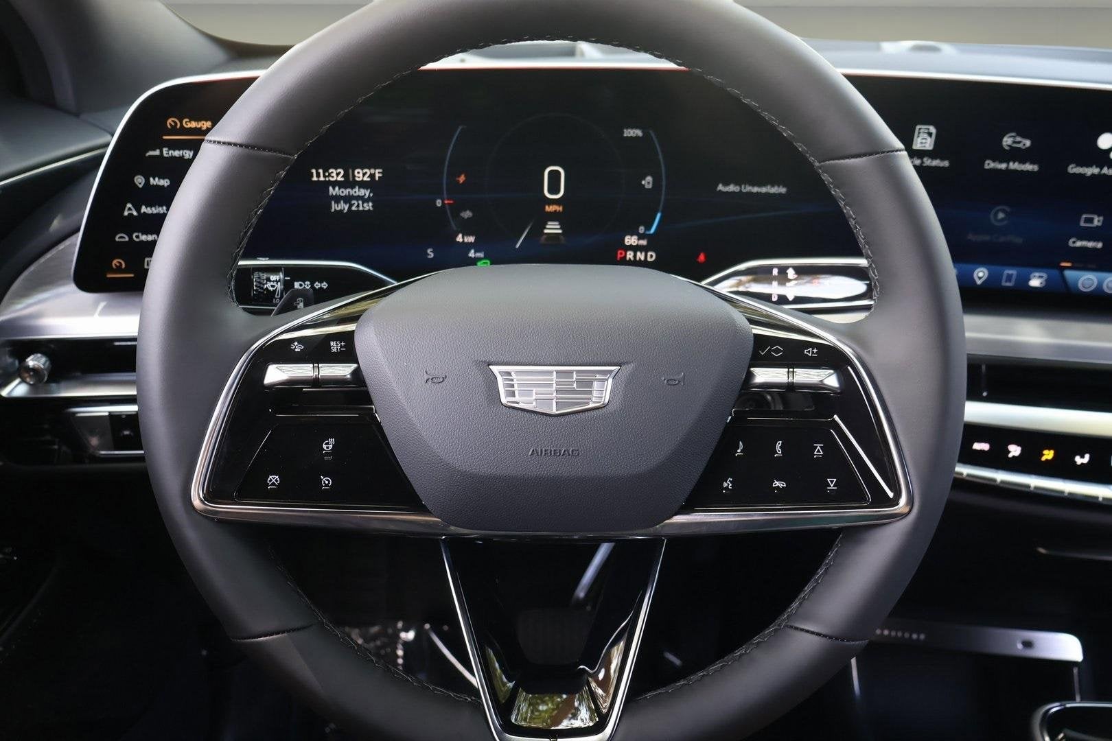 2025 Cadillac LYRIQ Luxury 1