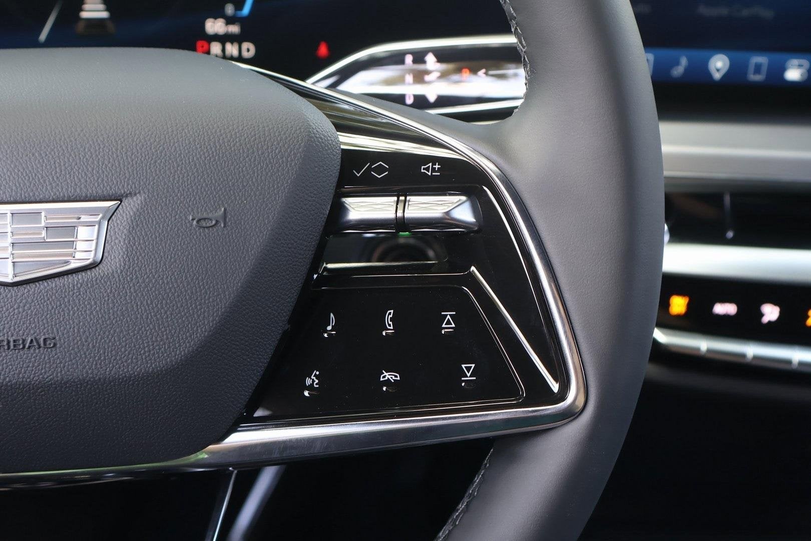 2025 Cadillac LYRIQ Luxury 1