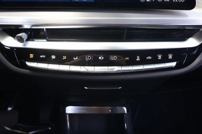 2025 Cadillac LYRIQ Luxury 1