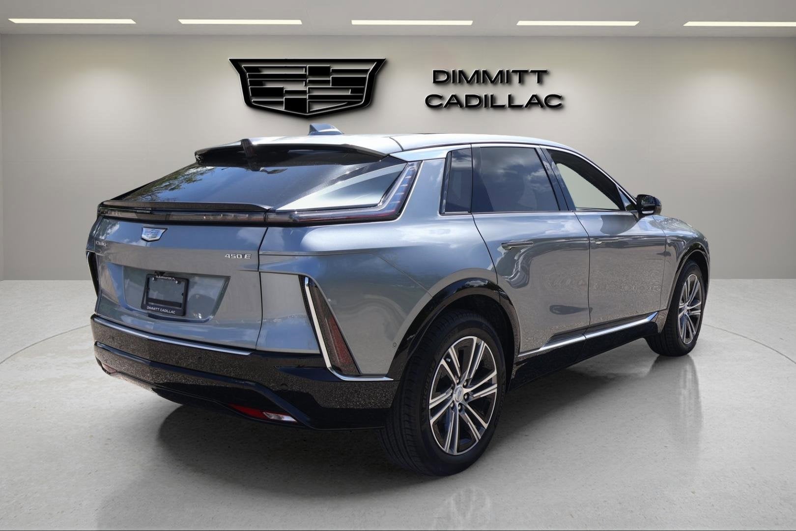 2025 Cadillac LYRIQ Luxury 1