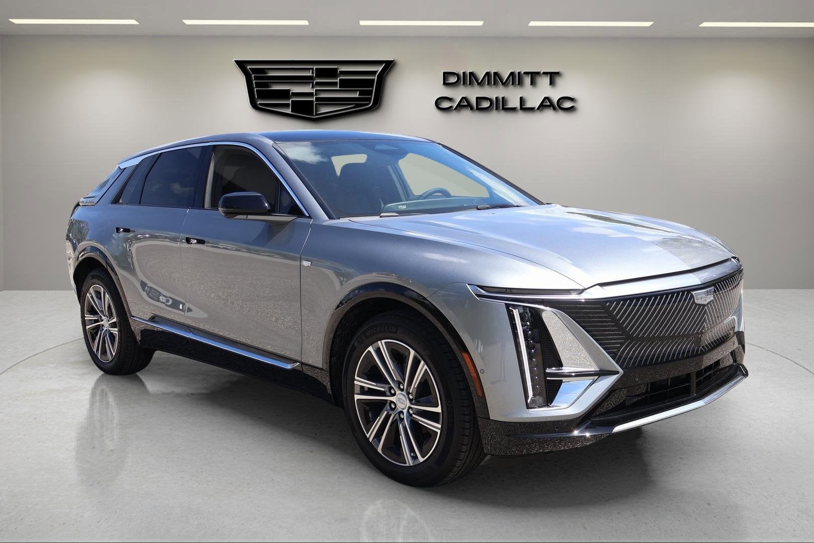 2025 Cadillac LYRIQ Luxury 1