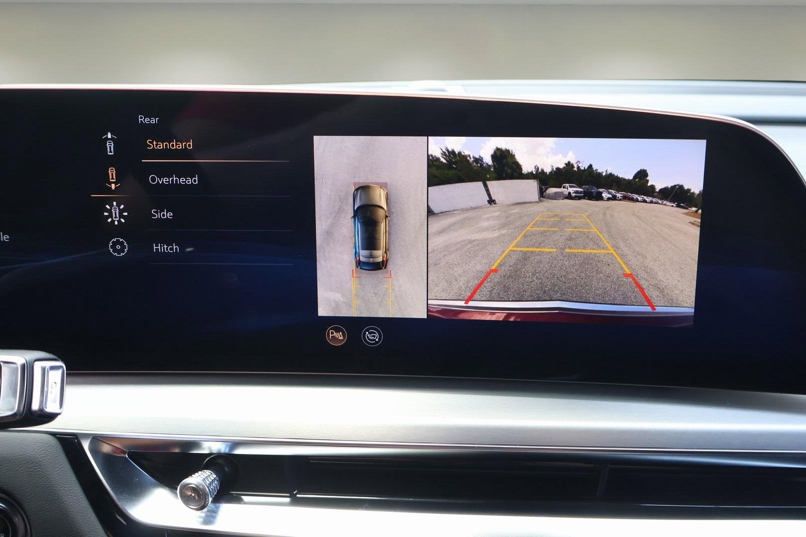 2025 Cadillac LYRIQ Luxury 1