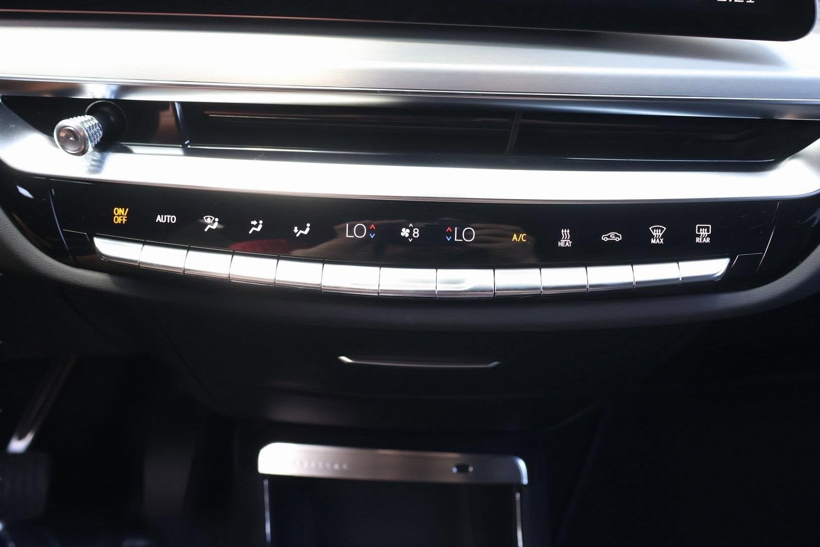 2025 Cadillac LYRIQ Luxury 1