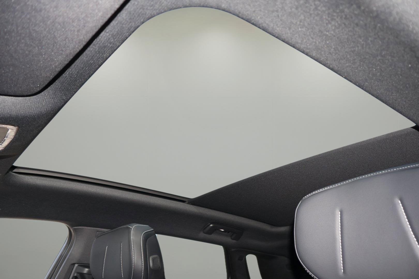 2025 Cadillac LYRIQ Luxury 1