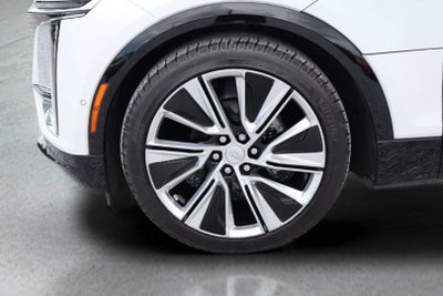 2024 Cadillac LYRIQ Luxury 3