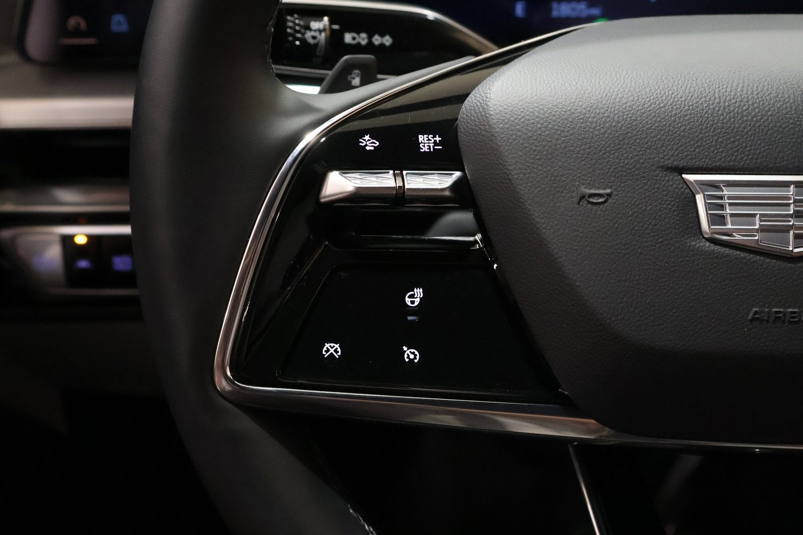 2025 Cadillac LYRIQ Sport 1