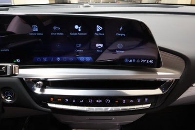 2025 Cadillac LYRIQ Sport 1