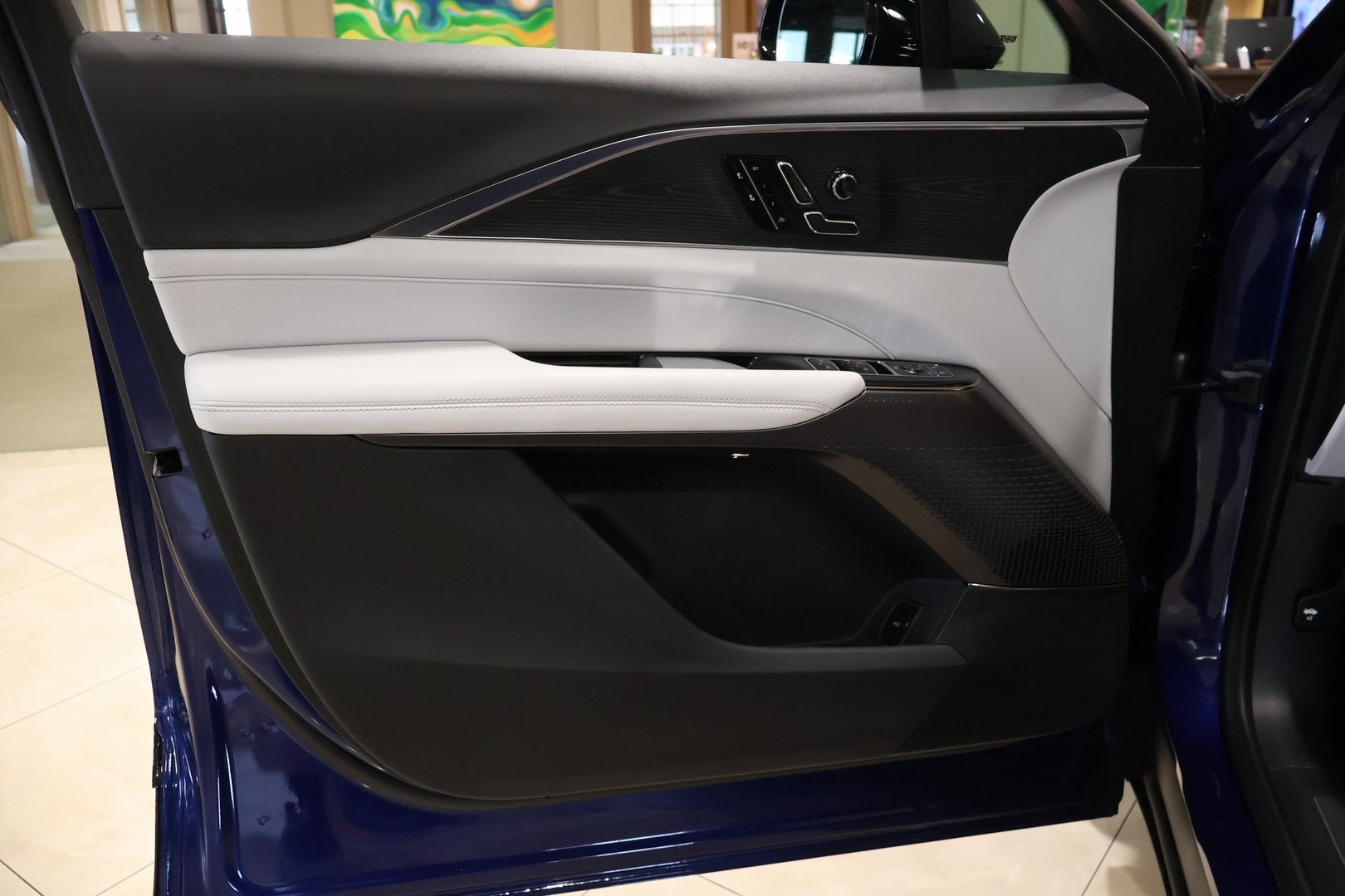 2025 Cadillac LYRIQ Sport 1