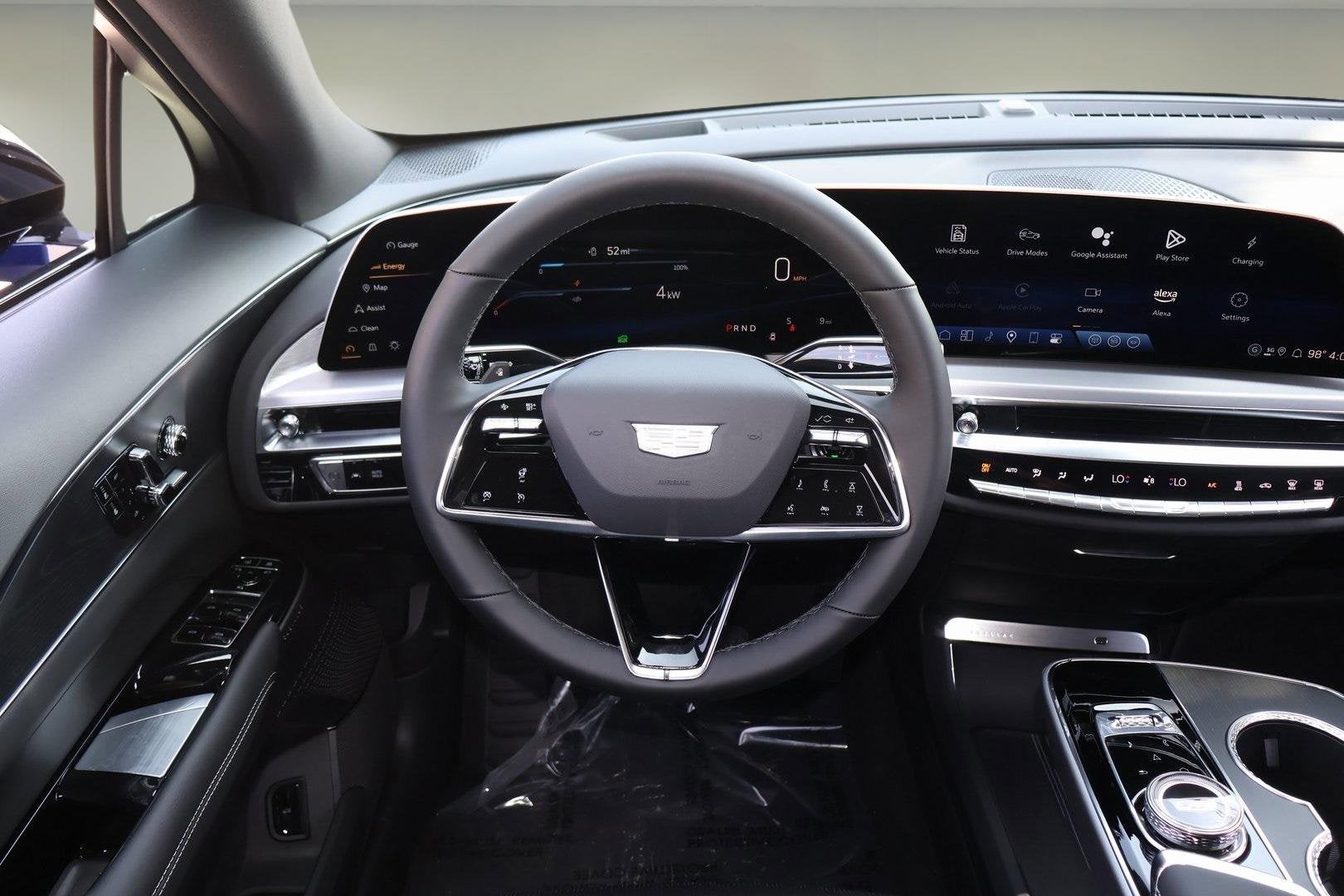 2025 Cadillac LYRIQ Sport 1