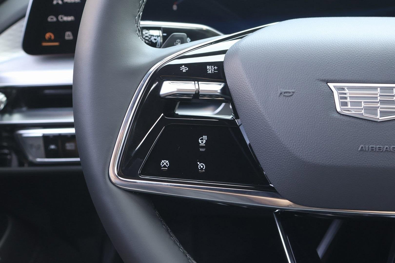 2025 Cadillac LYRIQ Sport 1