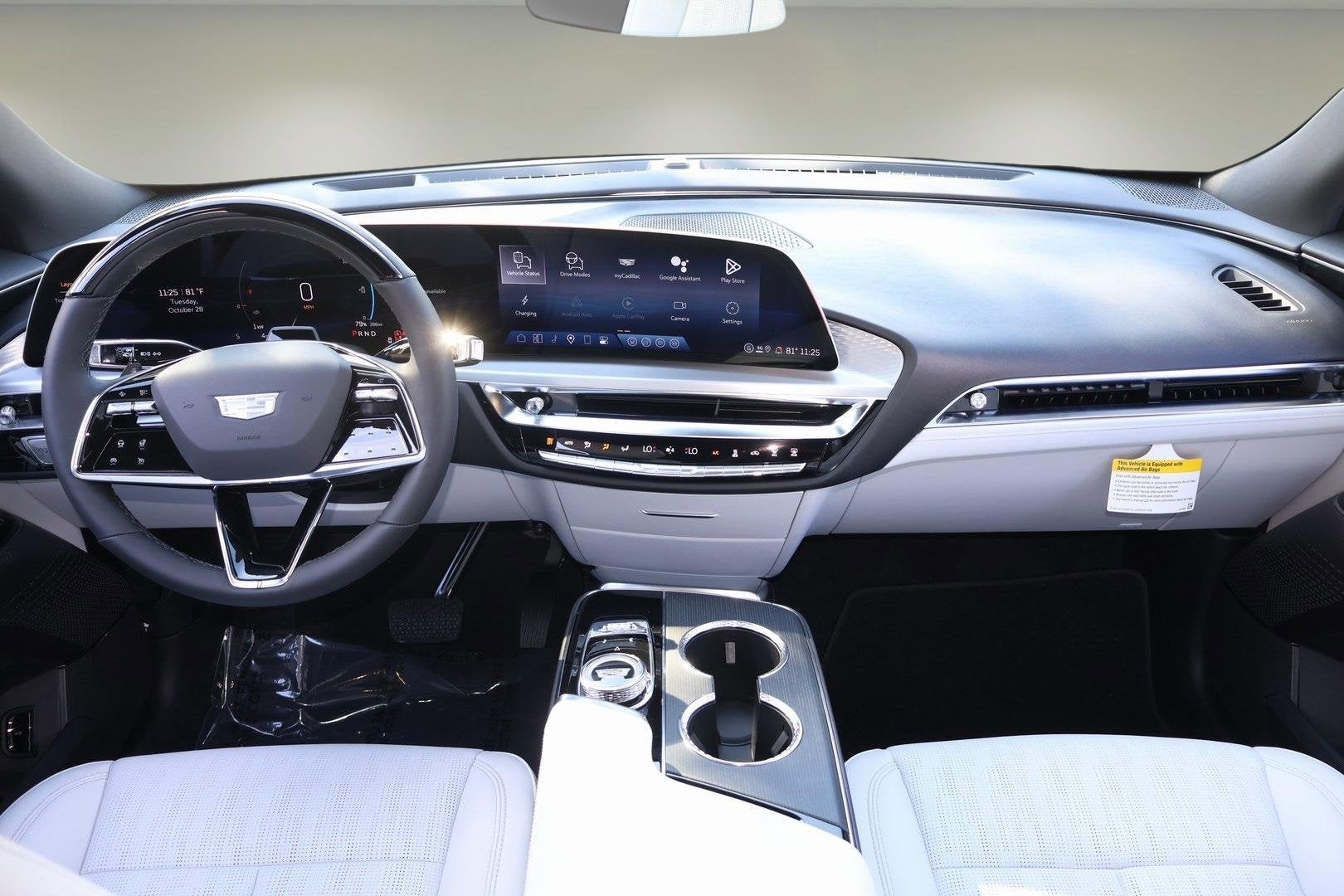 2026 Cadillac LYRIQ Sport