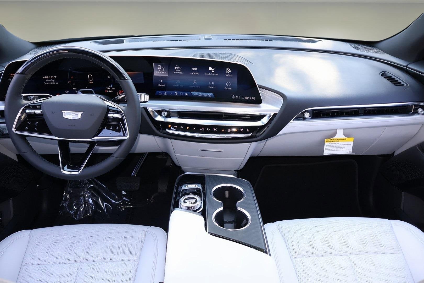 2026 Cadillac LYRIQ Sport