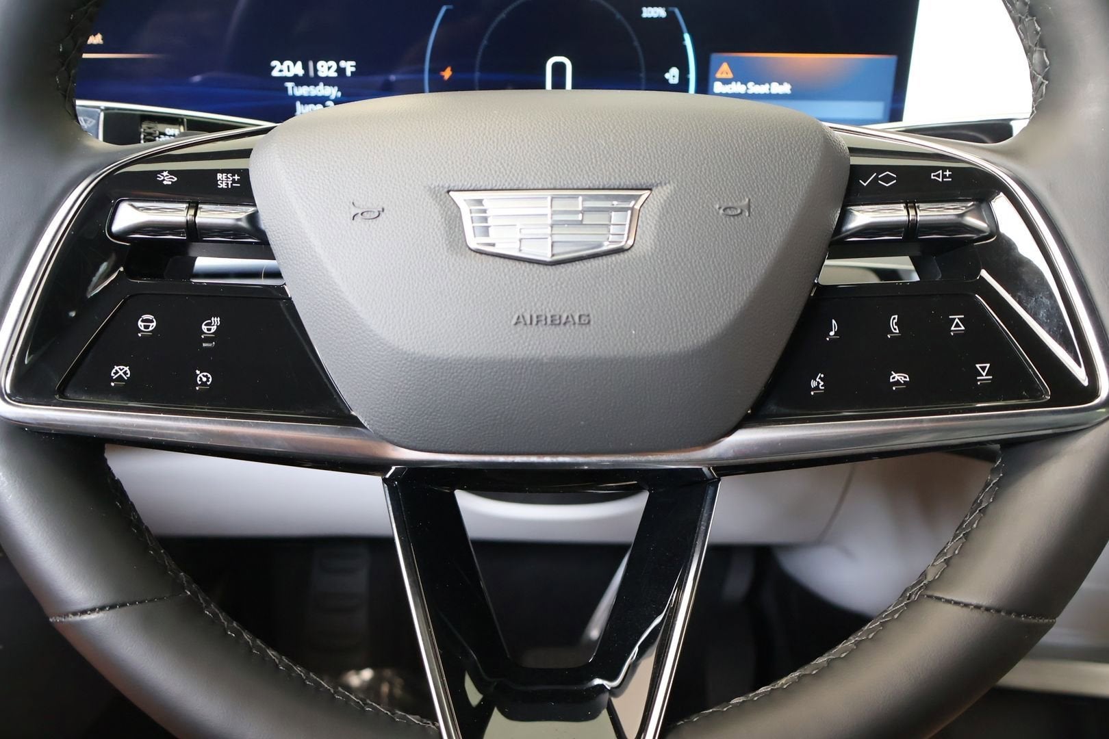 2024 Cadillac LYRIQ Sport 2