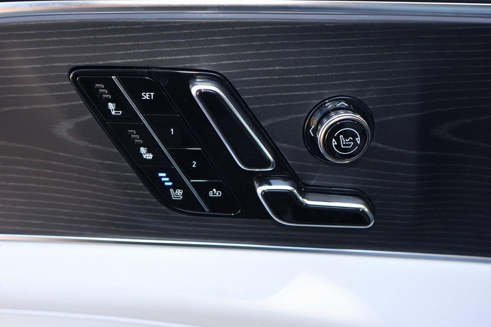 2026 Cadillac LYRIQ Premium Sport