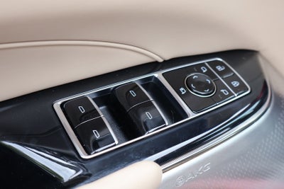 2024 Cadillac LYRIQ Sport 3