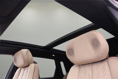 2024 Cadillac LYRIQ Sport 3