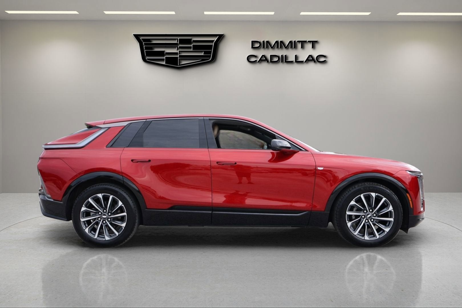2024 Cadillac LYRIQ Sport 3