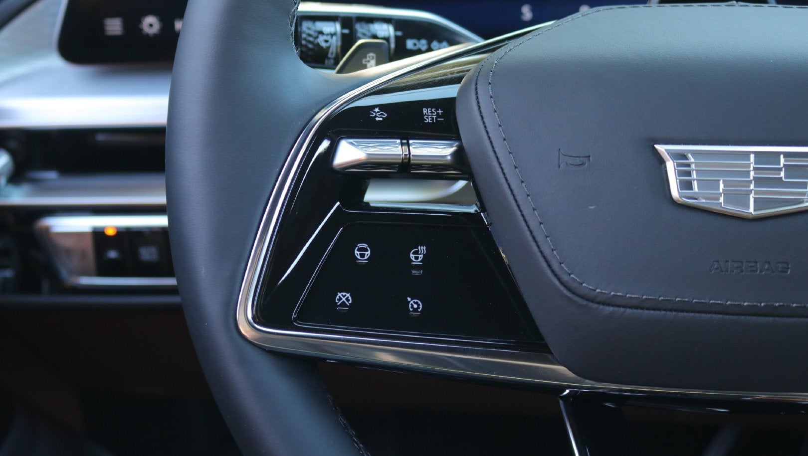 2027 Cadillac LYRIQ Signature Sport