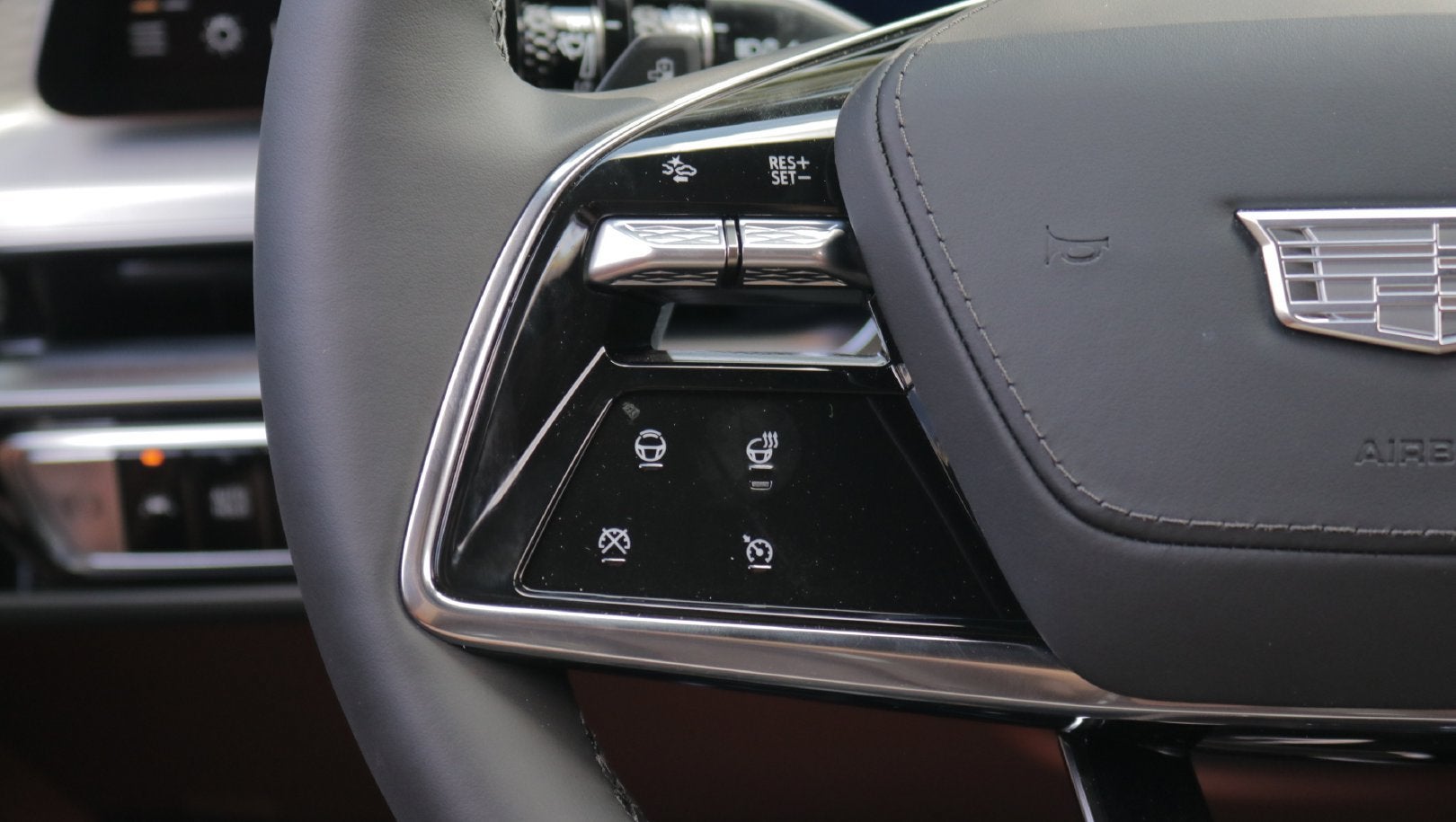 2027 Cadillac LYRIQ Signature Sport