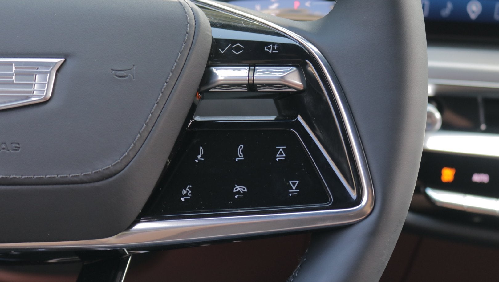 2027 Cadillac LYRIQ Signature Sport