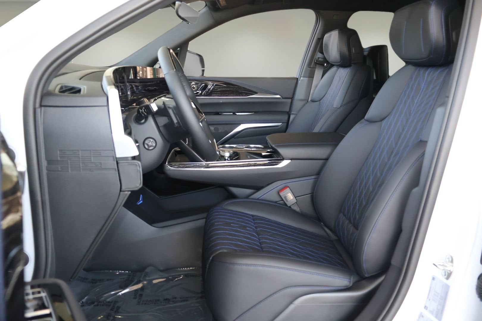 2026 Cadillac ESCALADE IQL Sport