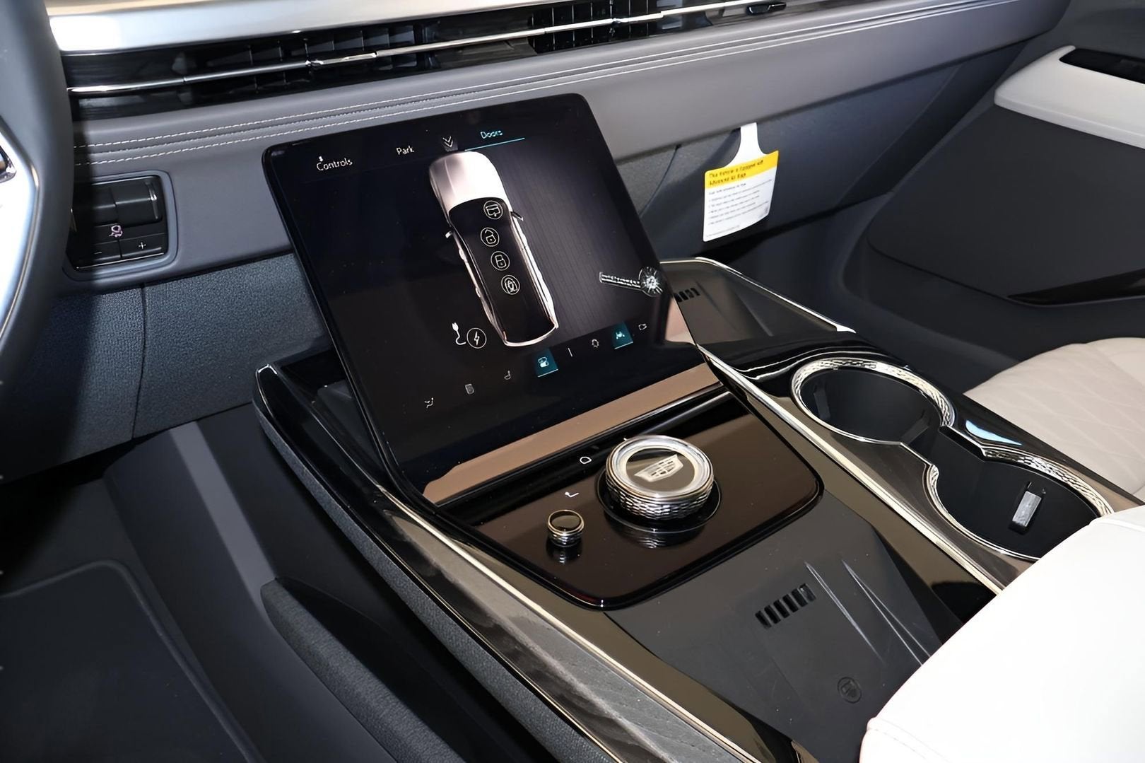 2026 Cadillac ESCALADE IQL Sport