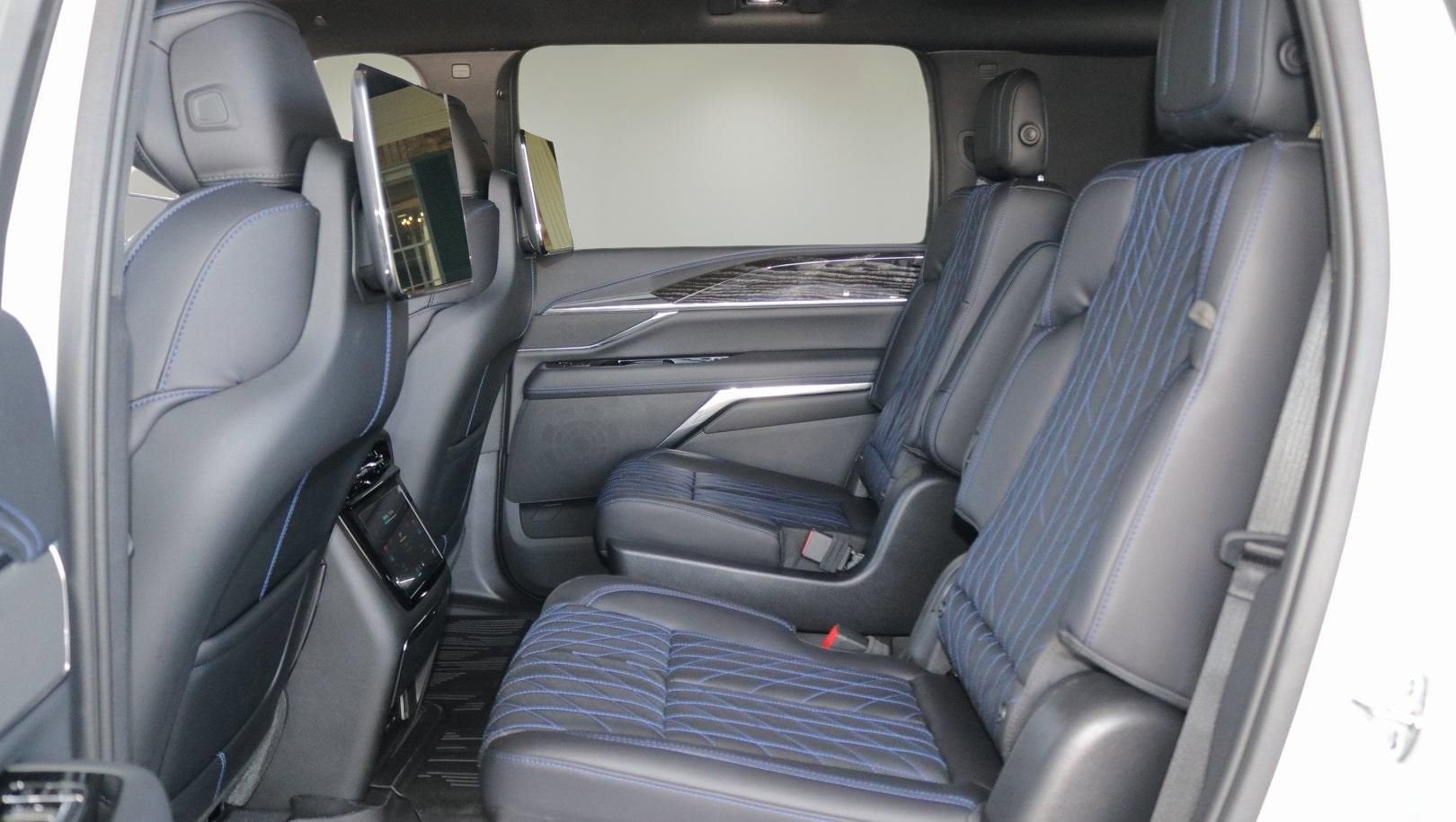 2026 Cadillac ESCALADE IQL Sport