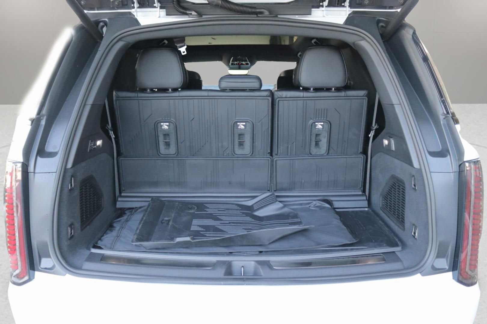 2026 Cadillac ESCALADE IQL Sport