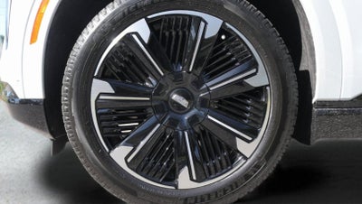 2026 Cadillac ESCALADE IQL Sport