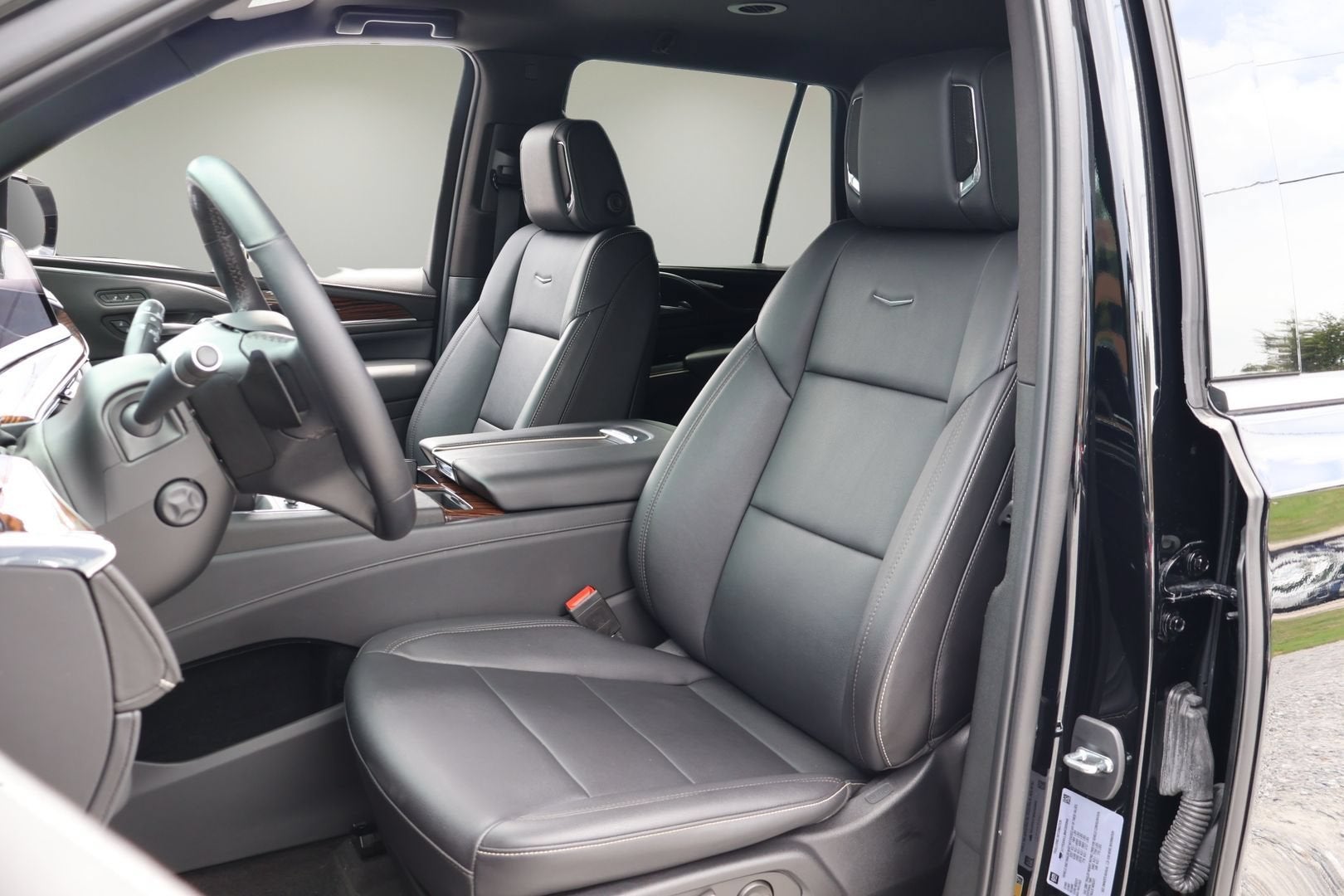 2022 Cadillac Escalade Luxury