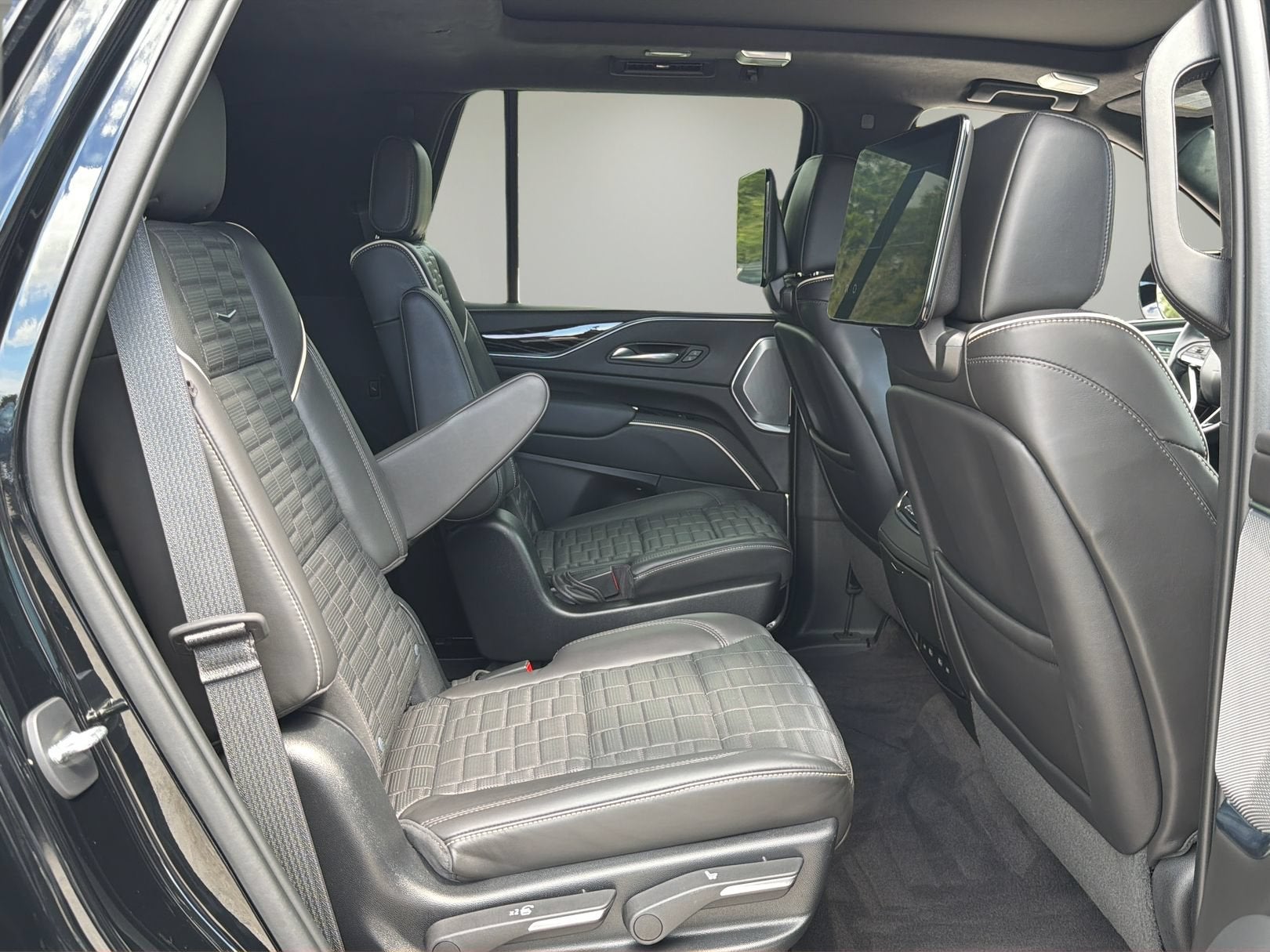 2023 Cadillac Escalade AWD V-Series