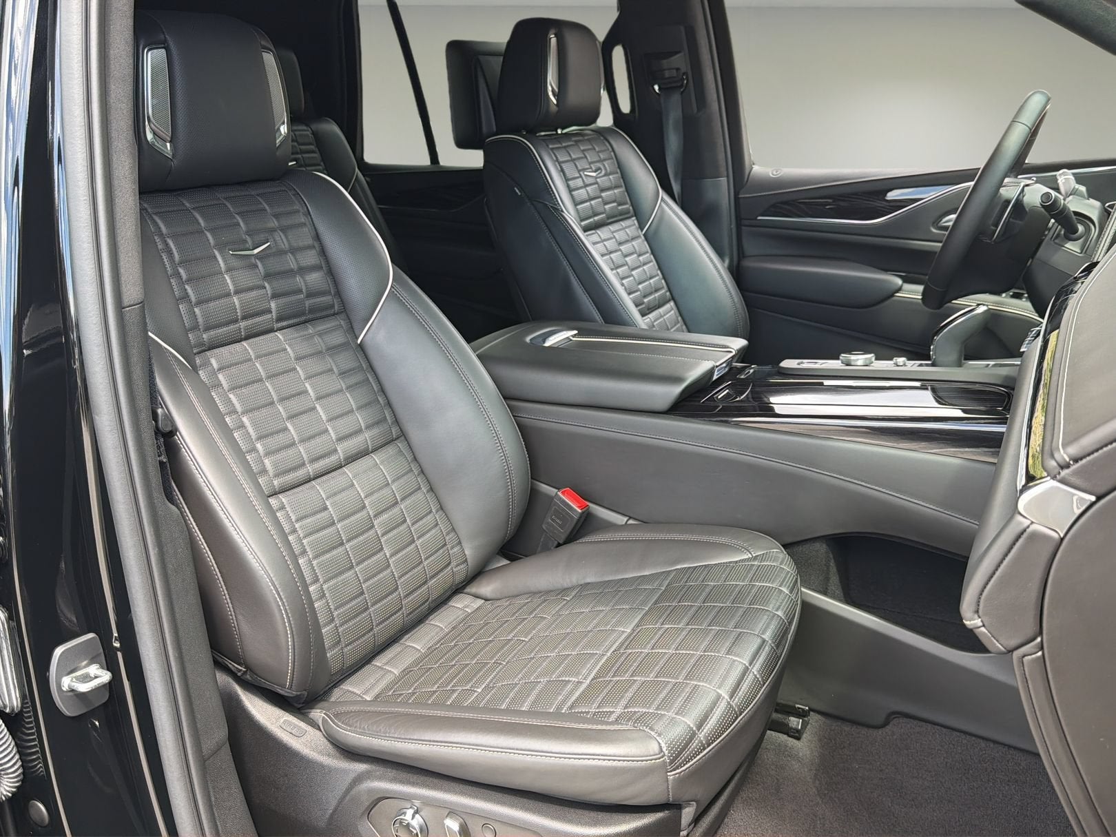 2023 Cadillac Escalade AWD V-Series