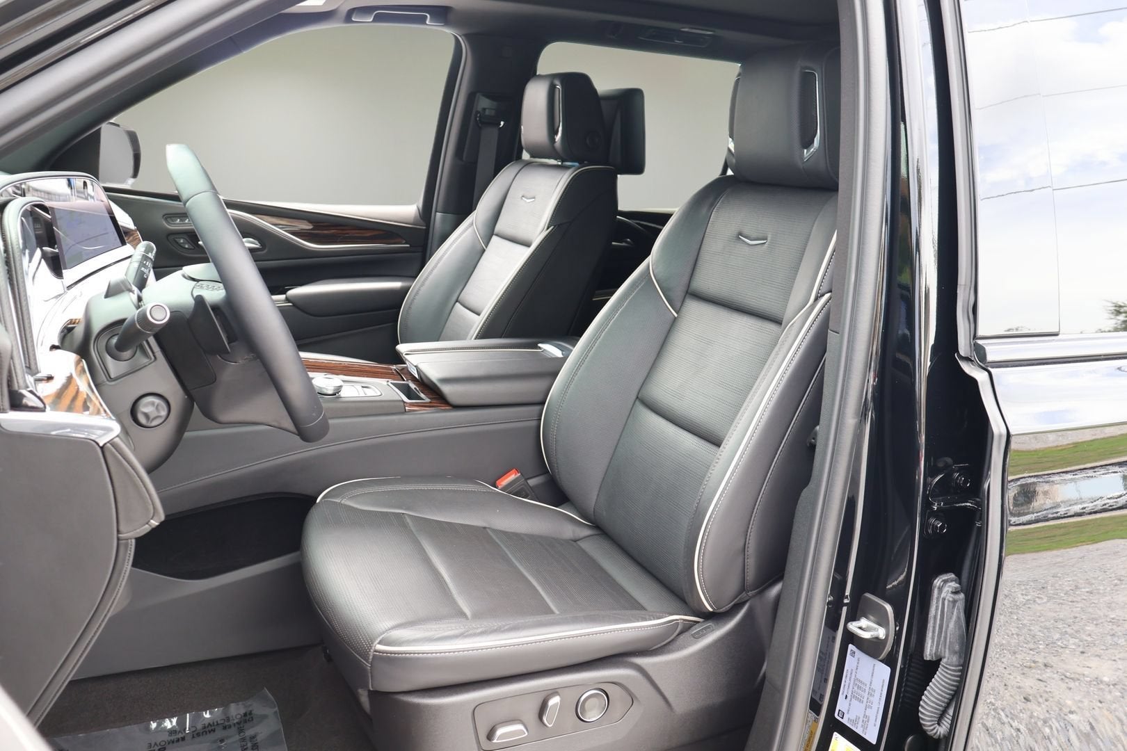 2024 Cadillac Escalade ESV Premium Luxury