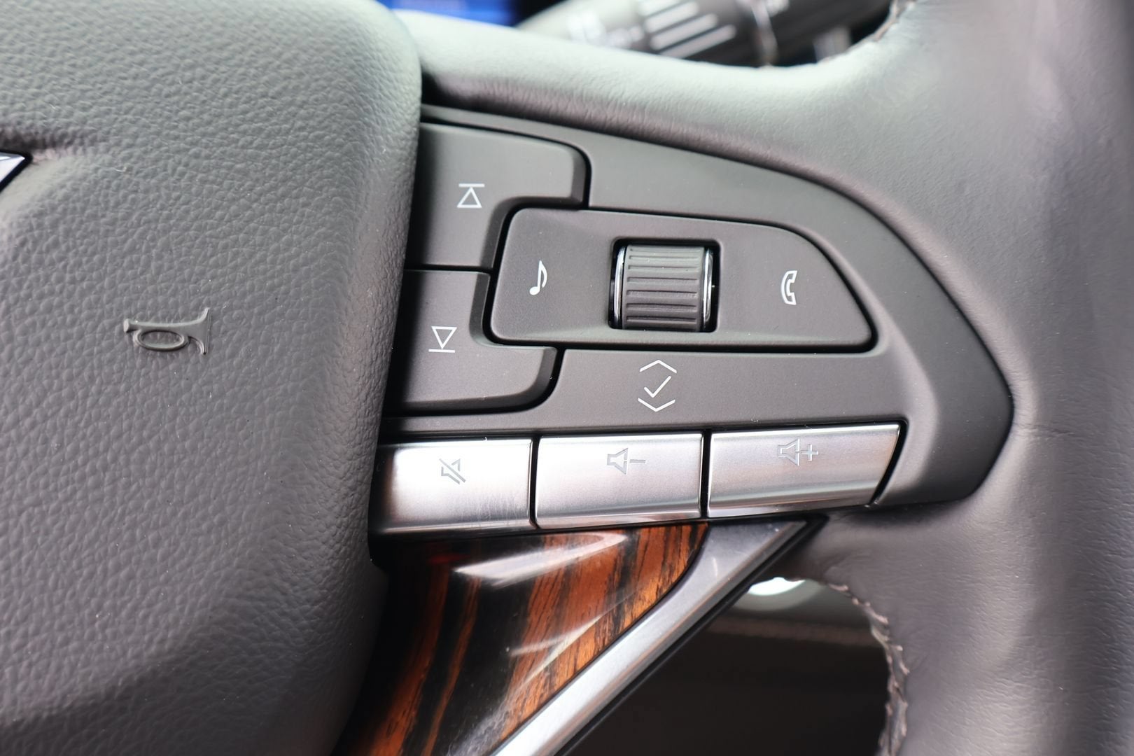 2024 Cadillac Escalade ESV Premium Luxury