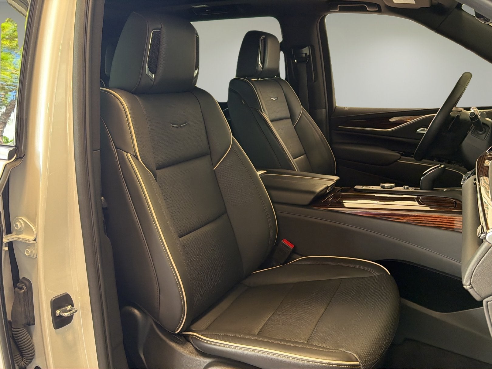 2023 Cadillac Escalade ESV 4WD Premium Luxury