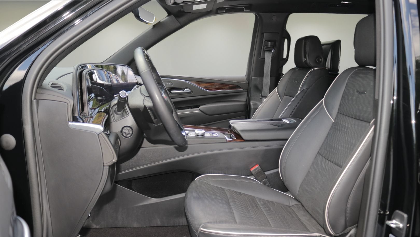 2023 Cadillac Escalade ESV 4WD Premium Luxury