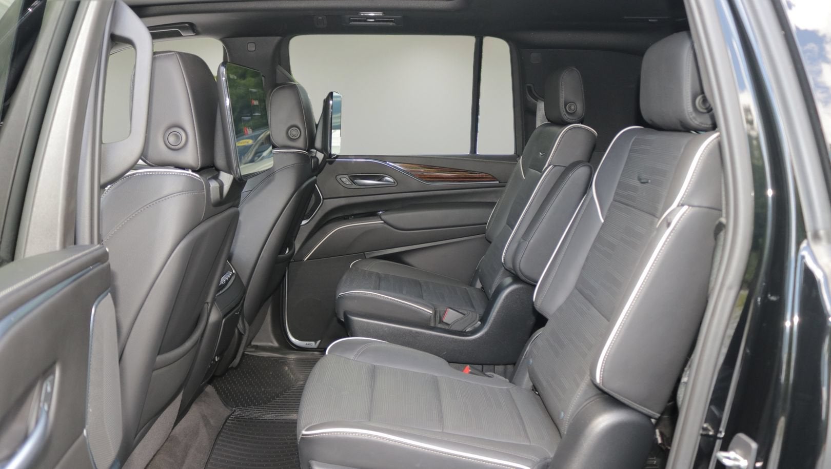 2023 Cadillac Escalade ESV 4WD Premium Luxury