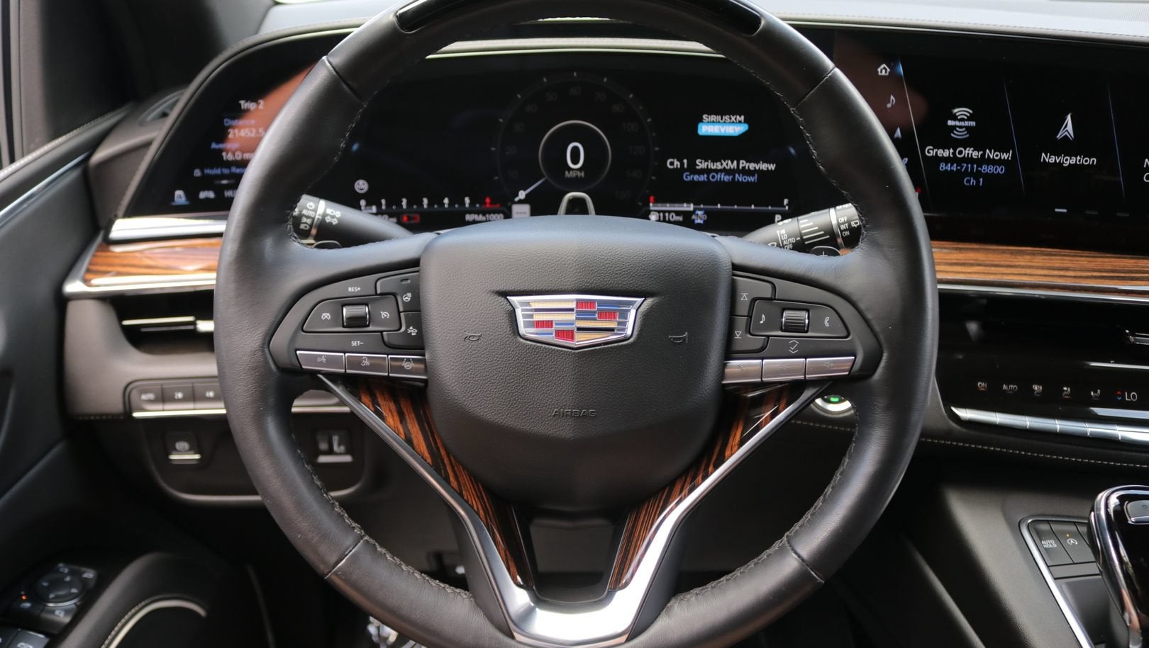 2023 Cadillac Escalade ESV 4WD Premium Luxury