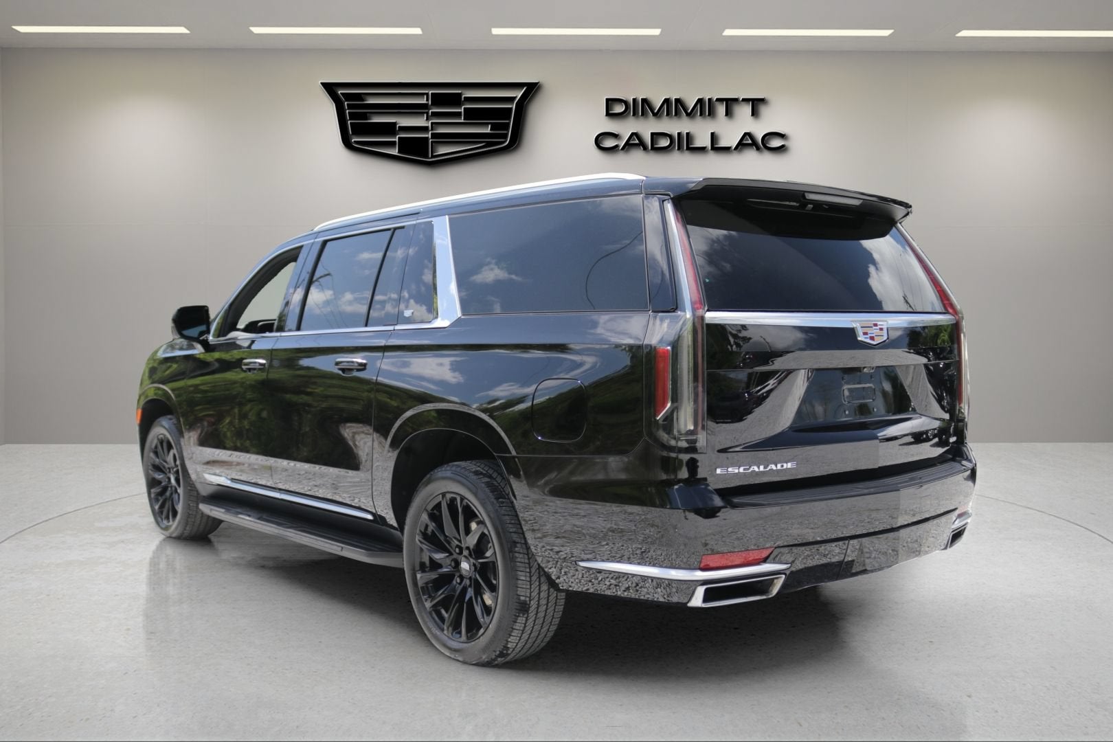 2023 Cadillac Escalade ESV 4WD Premium Luxury