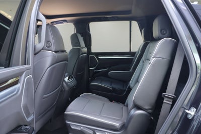 2025 Cadillac Escalade Premium Luxury